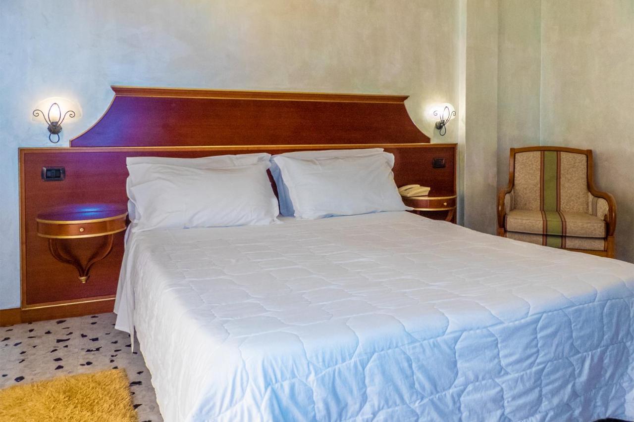 Hotel Astoria Fermo Exteriér fotografie