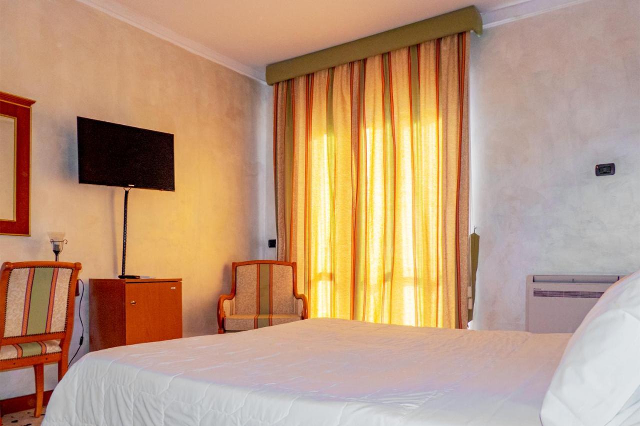 Hotel Astoria Fermo Exteriér fotografie
