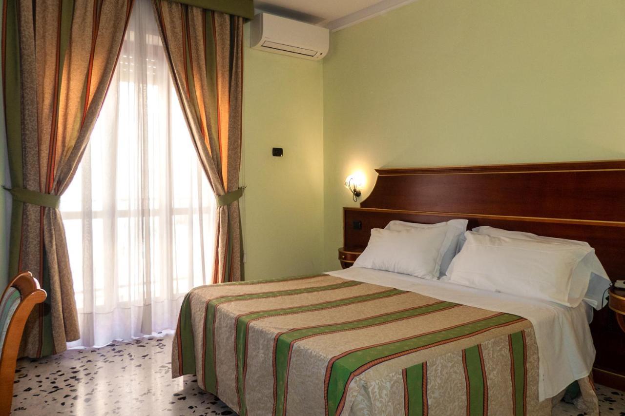 Hotel Astoria Fermo Exteriér fotografie